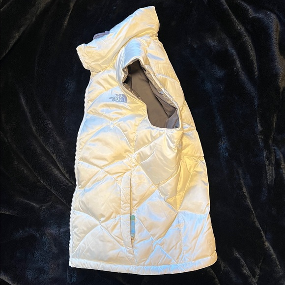 The North Face 550 Goose Down White Puffer Vest Medium - Picture 9 of 12